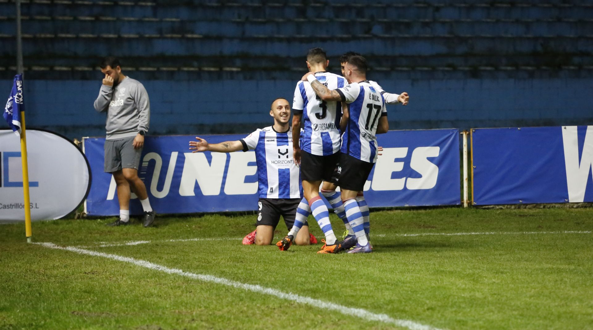 Las mejores imágenes del Real Avilés - Marino de Luanco