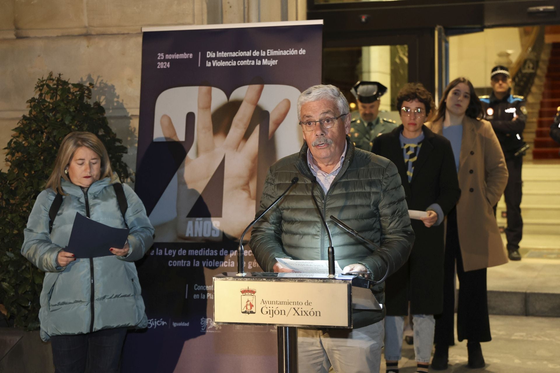 Gijón condena la violencia contra la mujer