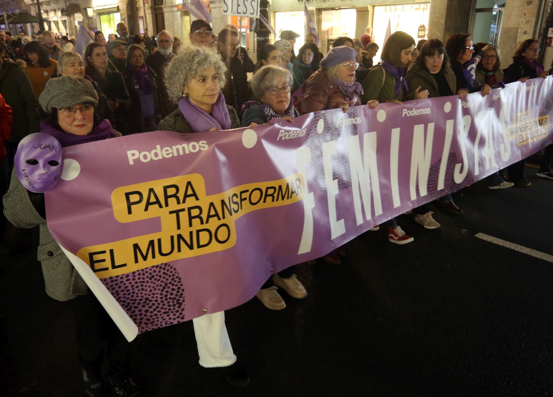 Las calles de Oviedo se llenan por la eliminación de la violencia contra las mujeres