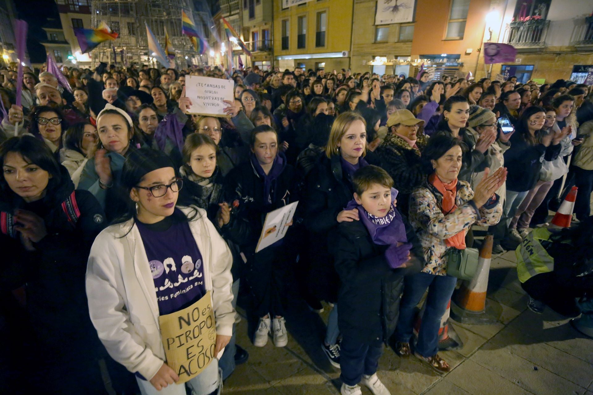 Las calles de Oviedo se llenan por la eliminación de la violencia contra las mujeres
