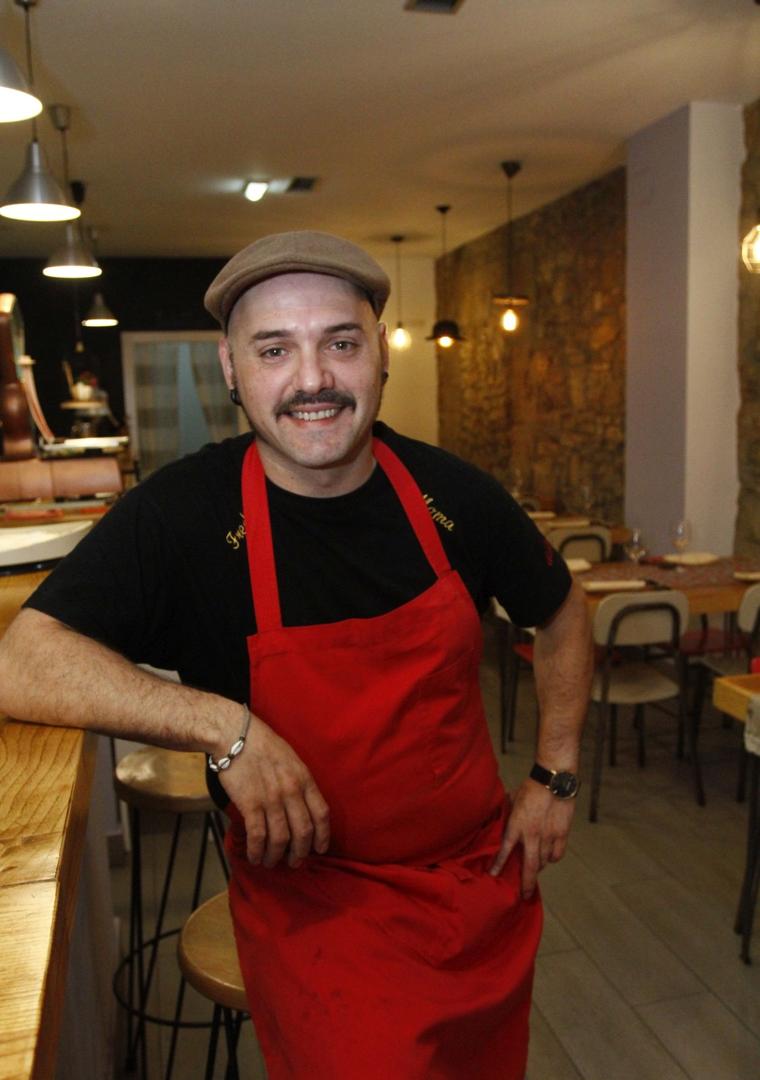 Imagen - El chef Fredy MoMa abrirá próximamente 'Anuca Smoke Shop', tienda especializada en conservas y productos ahumados.