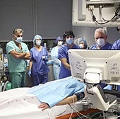 Desde Portugal a Japón: la retransmisión en directo desde el HUCA de la intervención que ha dado la vuelta al mundo