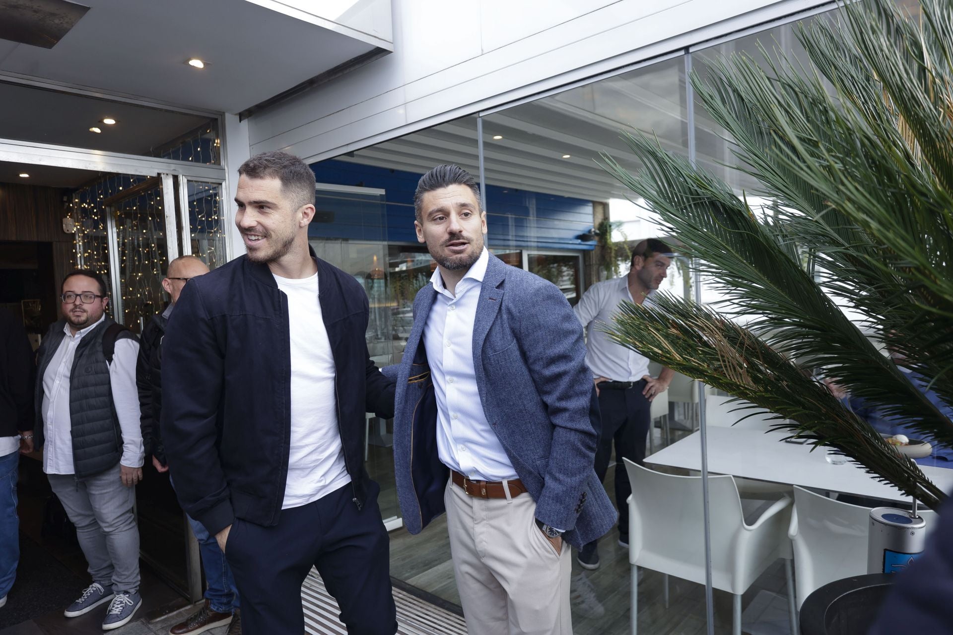 Roberto Canella, leyenda rojiblanca: así recibió la insignia de oro de los veteranos del Sporting