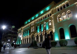 La sede de la Presidencia del Principado se tiñó de verde para apoyar la candidatura.