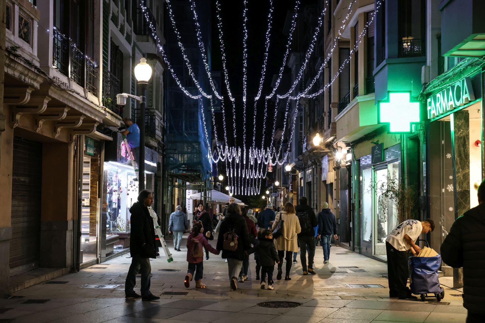 Las luces de Navidad de Avilés, en imágenes