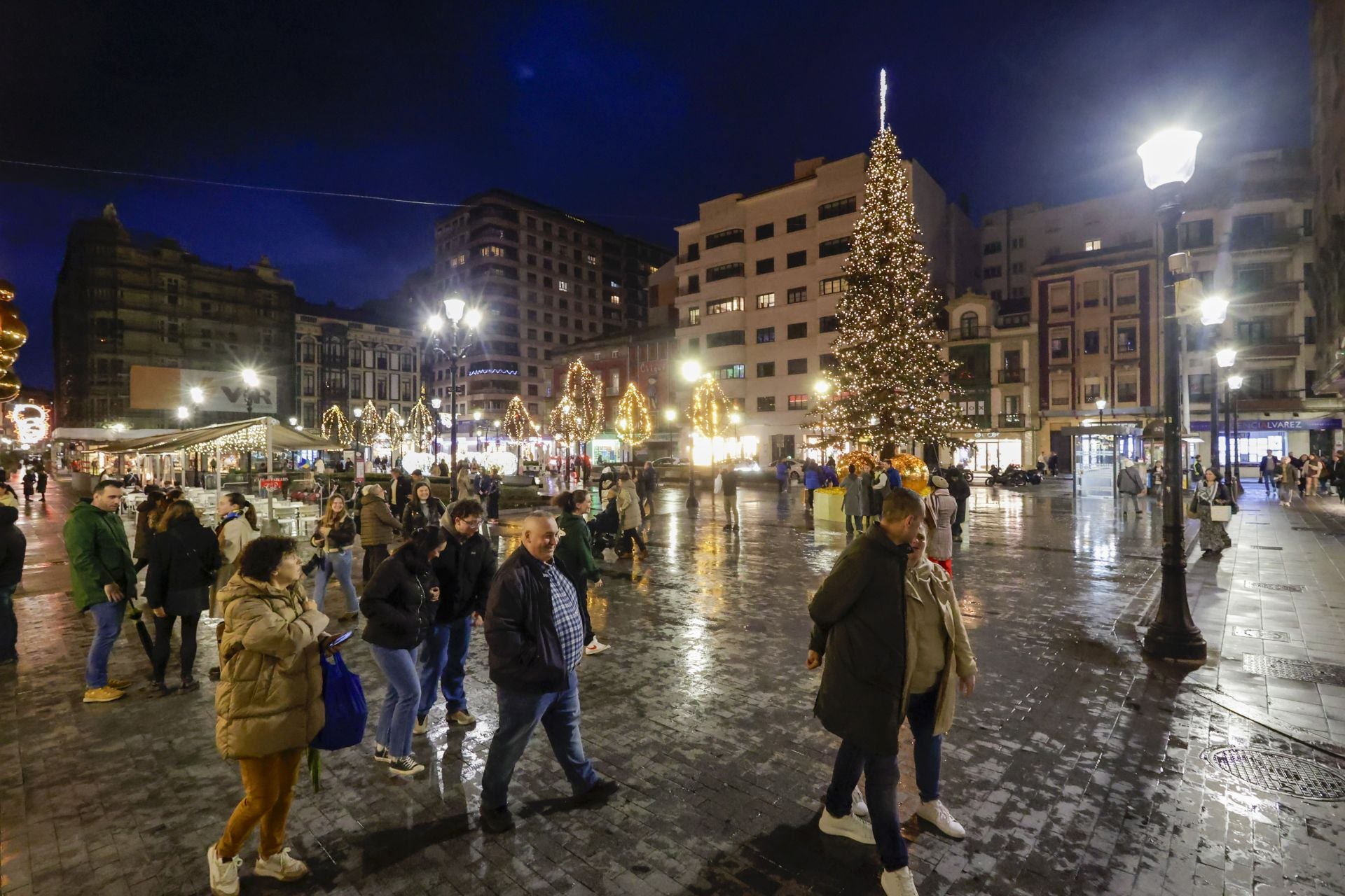 Vientos de invierno en Asturias: vendaval en la antesala a las nevadas