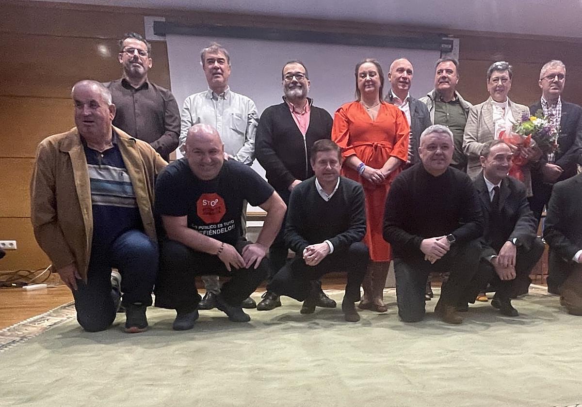 Langreo reconoce a sus trabajadores más veteranos