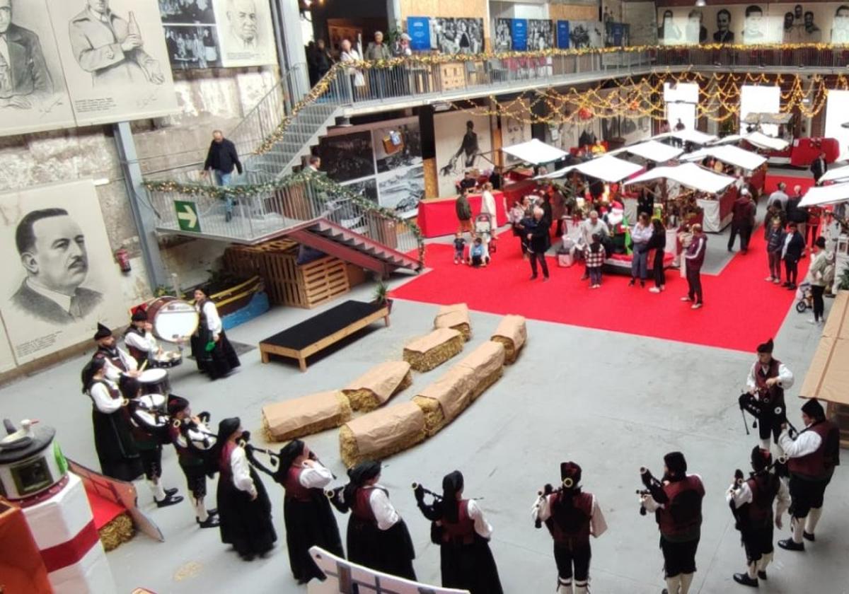 Mercadillo de Navidad en la Fábrica de Ortiz de Candás