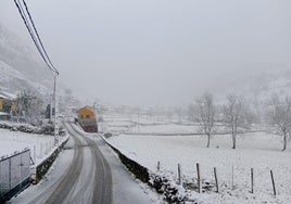 Nieve en Somiedo este domingo.