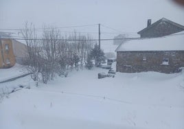 Nieve, lluvia y mucho frío en lo peor del temporal en Asturias