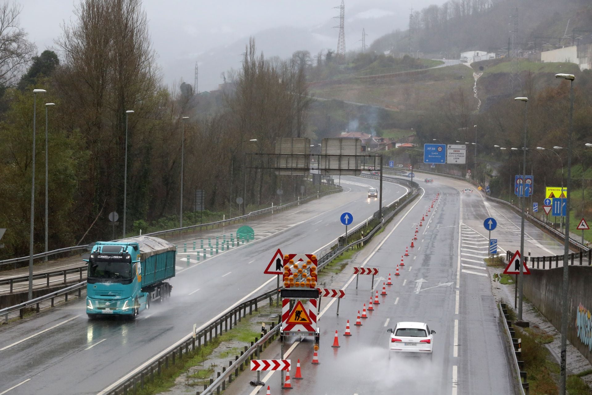 Nieve, lluvia y mucho frío en lo peor del temporal en Asturias