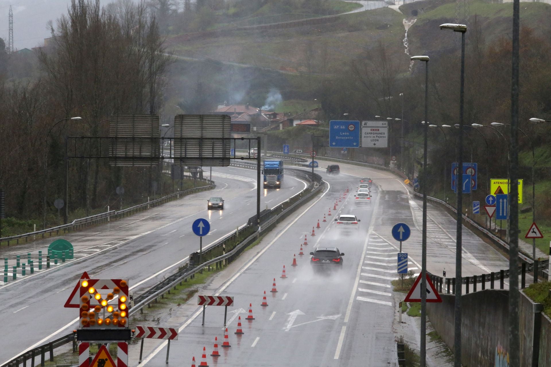 Nieve, lluvia y mucho frío en lo peor del temporal en Asturias