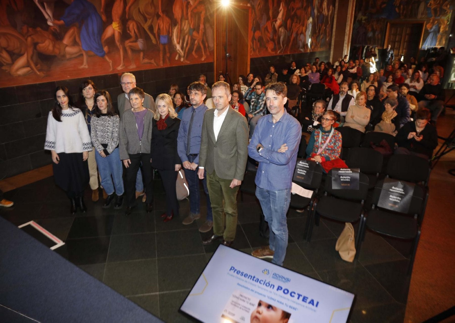 Acto de presentación de Adansi.