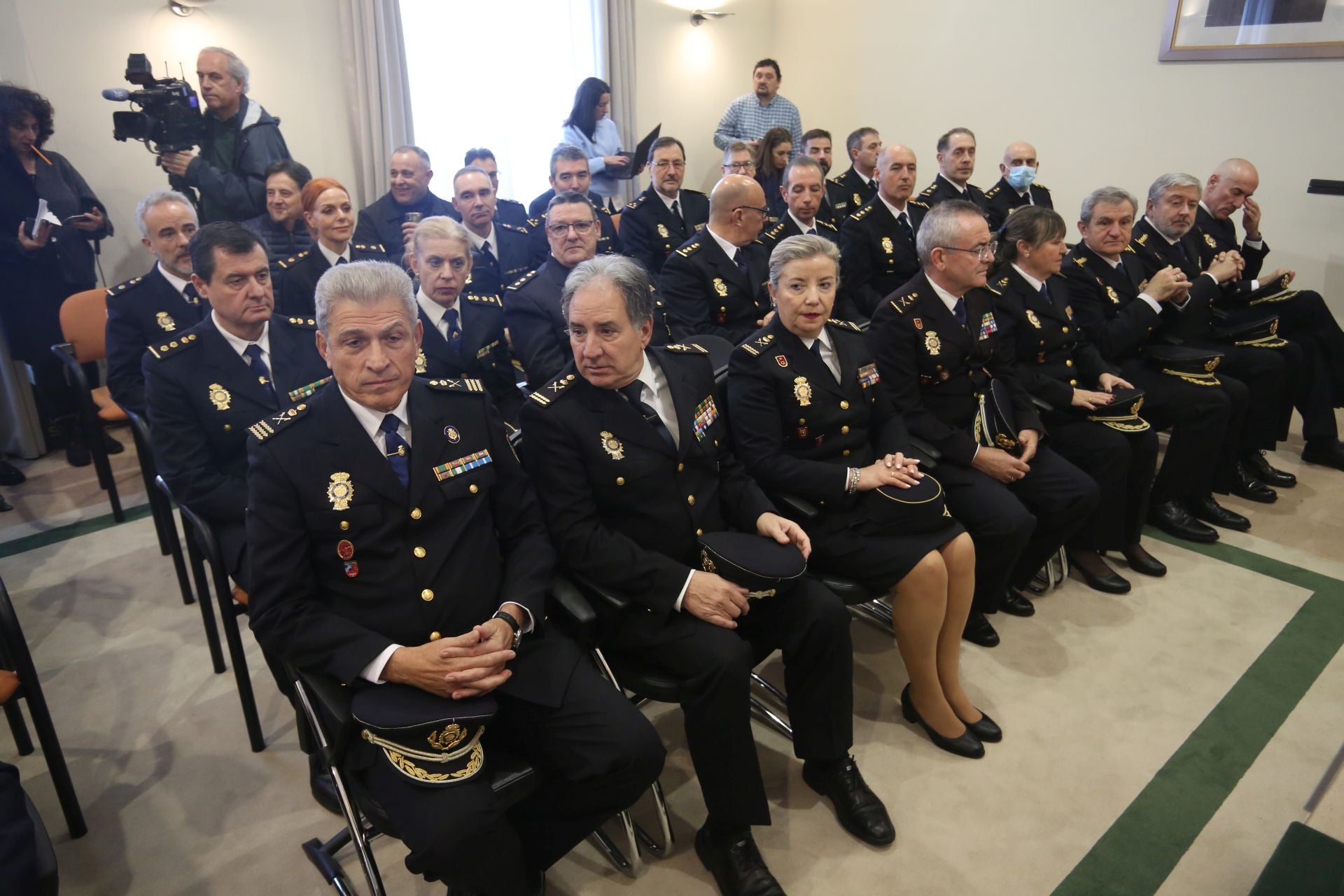 El nuevo jefe superior de la Policía Nacional de Asturias jura su cargo