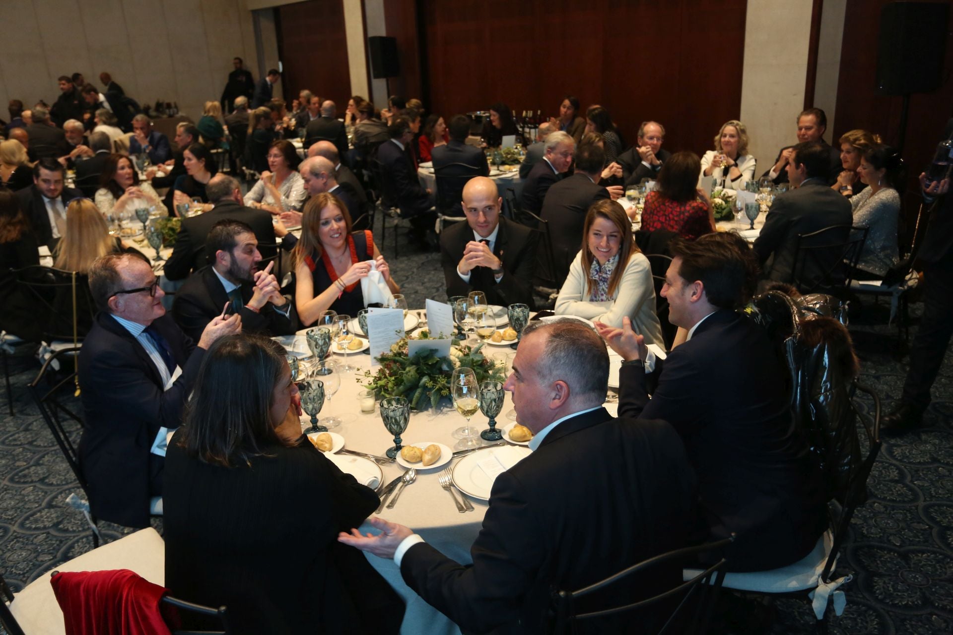 La cena solidaria &#039;Desde Asturias para Valencia&#039;, en imágenes
