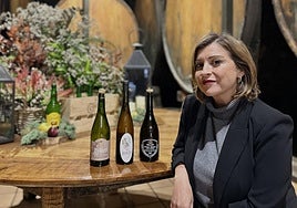 Yolanda Trabanco, con una selección de productos para celebrar la Navidad.