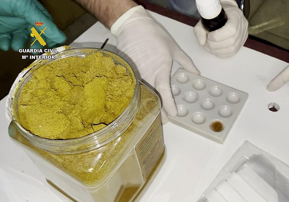 La droga iba etiquetada como cúrcuma, tomillo o pimentón.