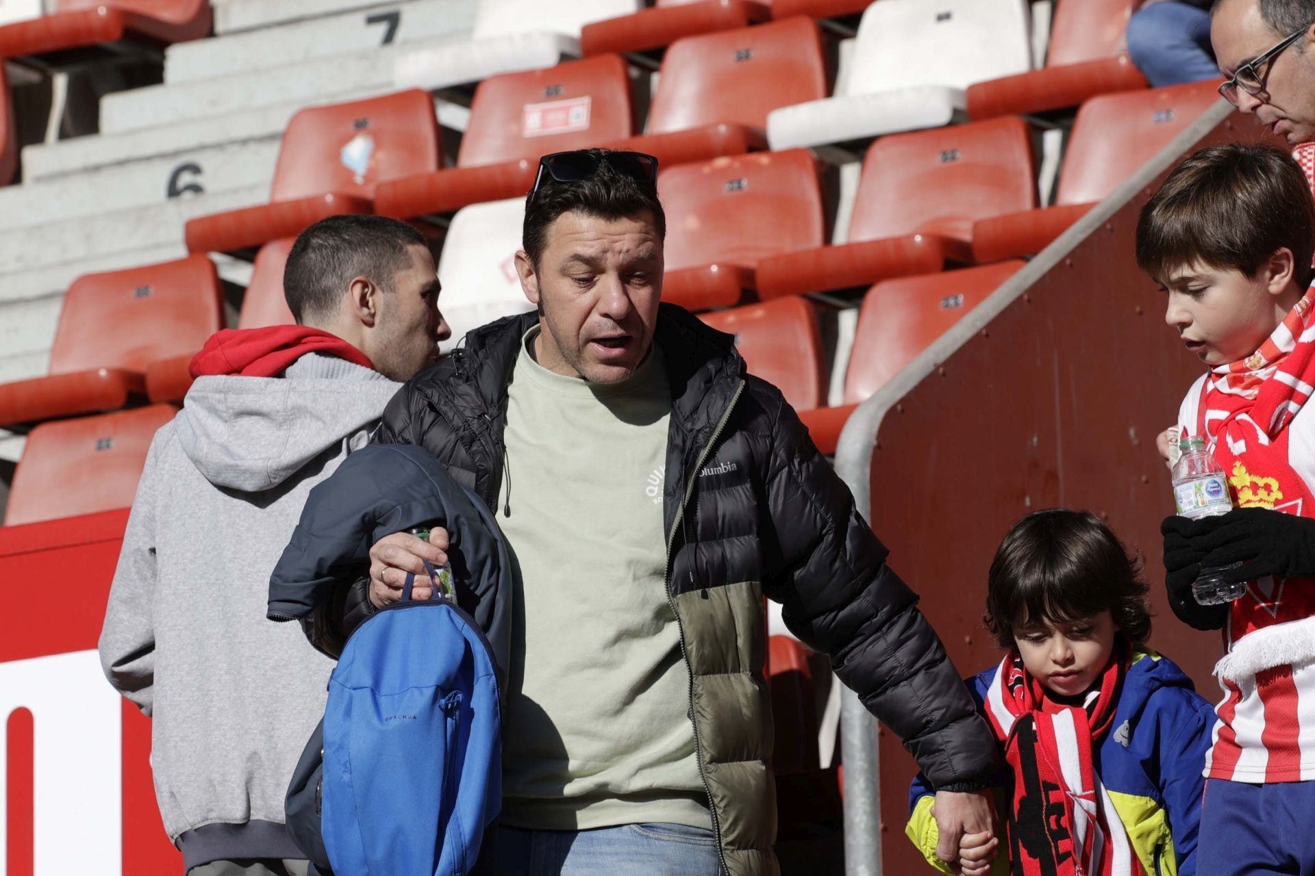 ¿Estuviste en el Sporting de Gijón - Racing de Ferrol? ¡Búscate en las fotos!