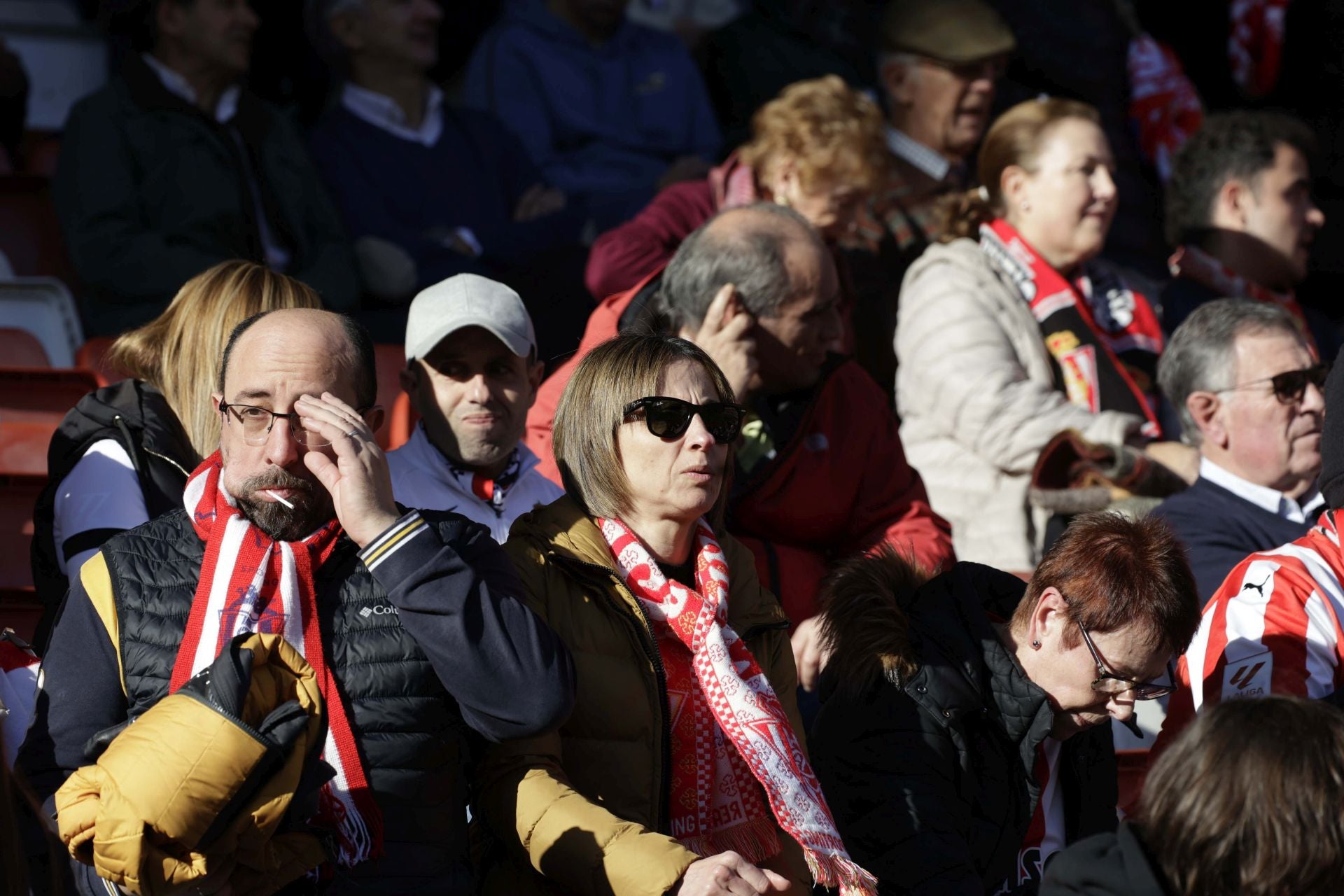 ¿Estuviste en el Sporting de Gijón - Racing de Ferrol? ¡Búscate en las fotos!