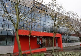 Exterior de las oficinas centrales de Windar en el Parque Empresarial Principado de Asturias, en Avilés.