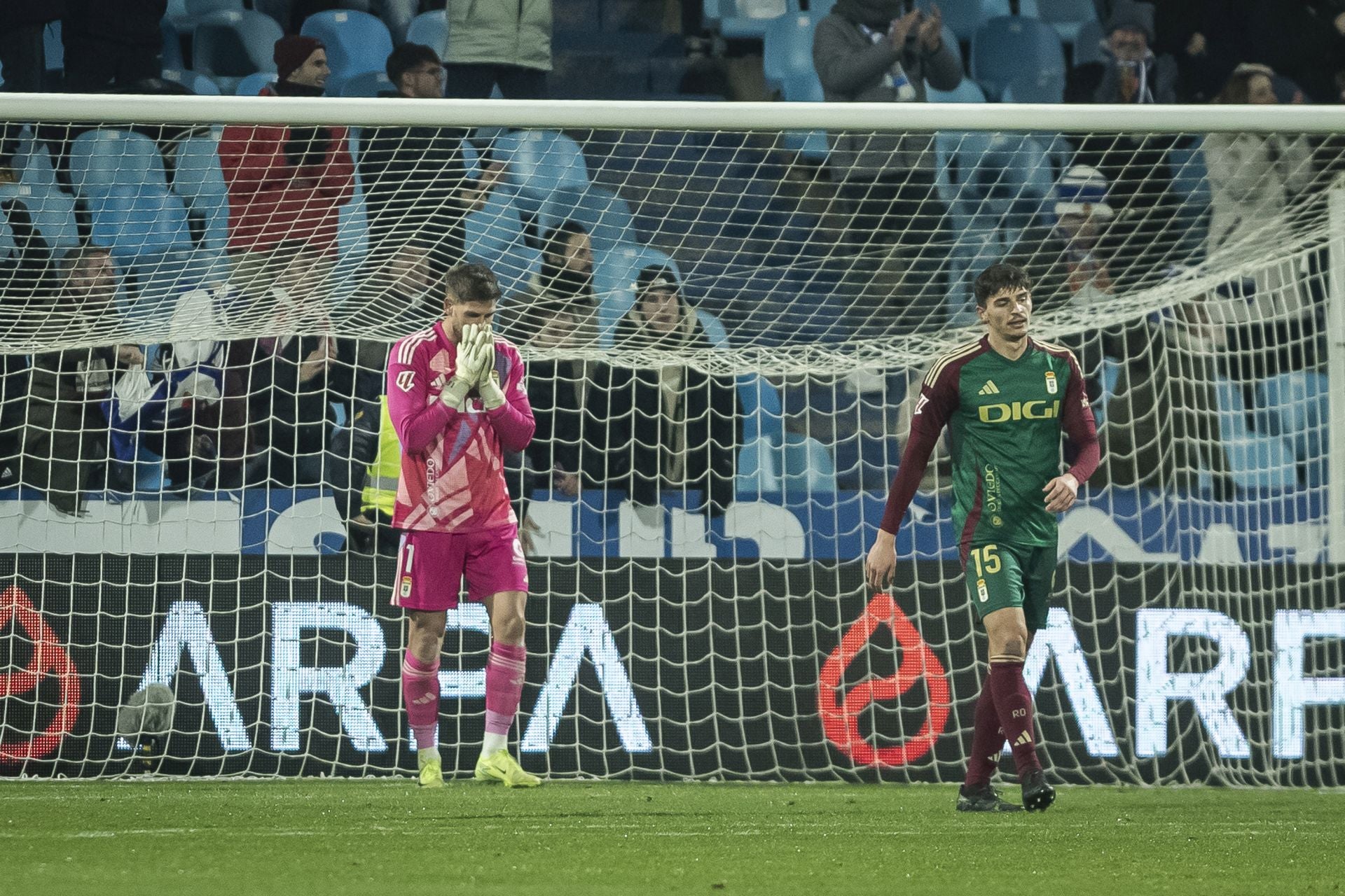 Las mejores imágenes del Real Zaragoza - Real Oviedo