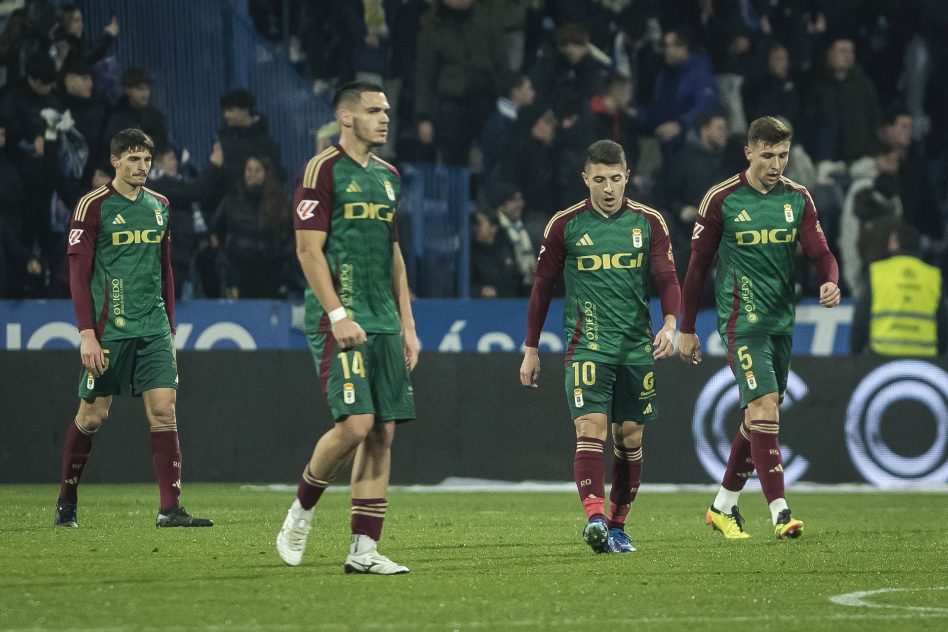 Las mejores imágenes del Real Zaragoza - Real Oviedo