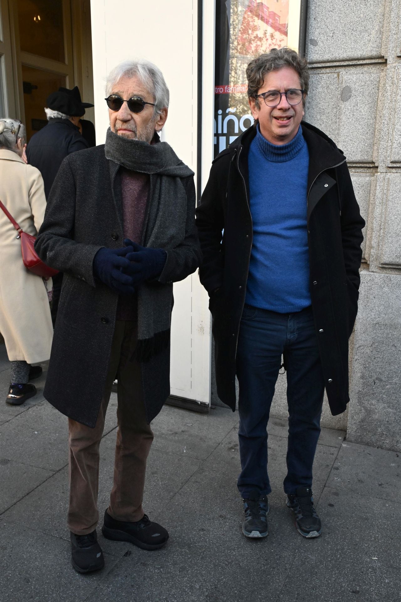 Multitudinario adiós a Marisa Paredes: familiares, amigos y compañeros despiden a la actriz