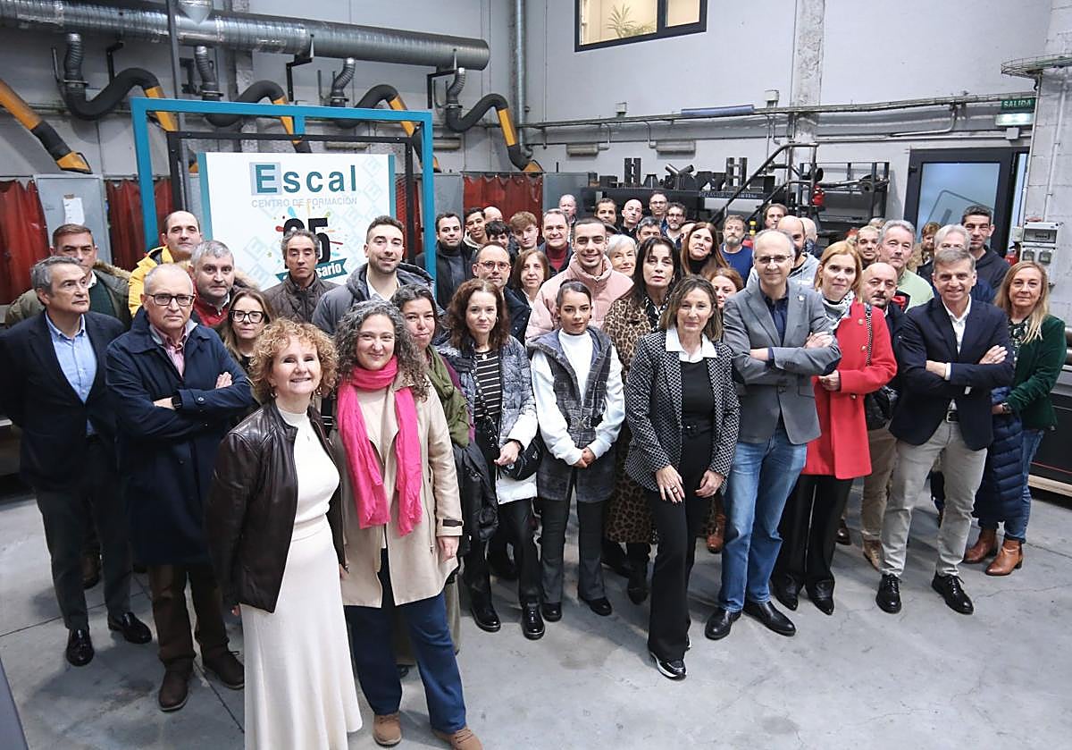 La plantilla de Escal, durante la celebración del 25 aniversario.