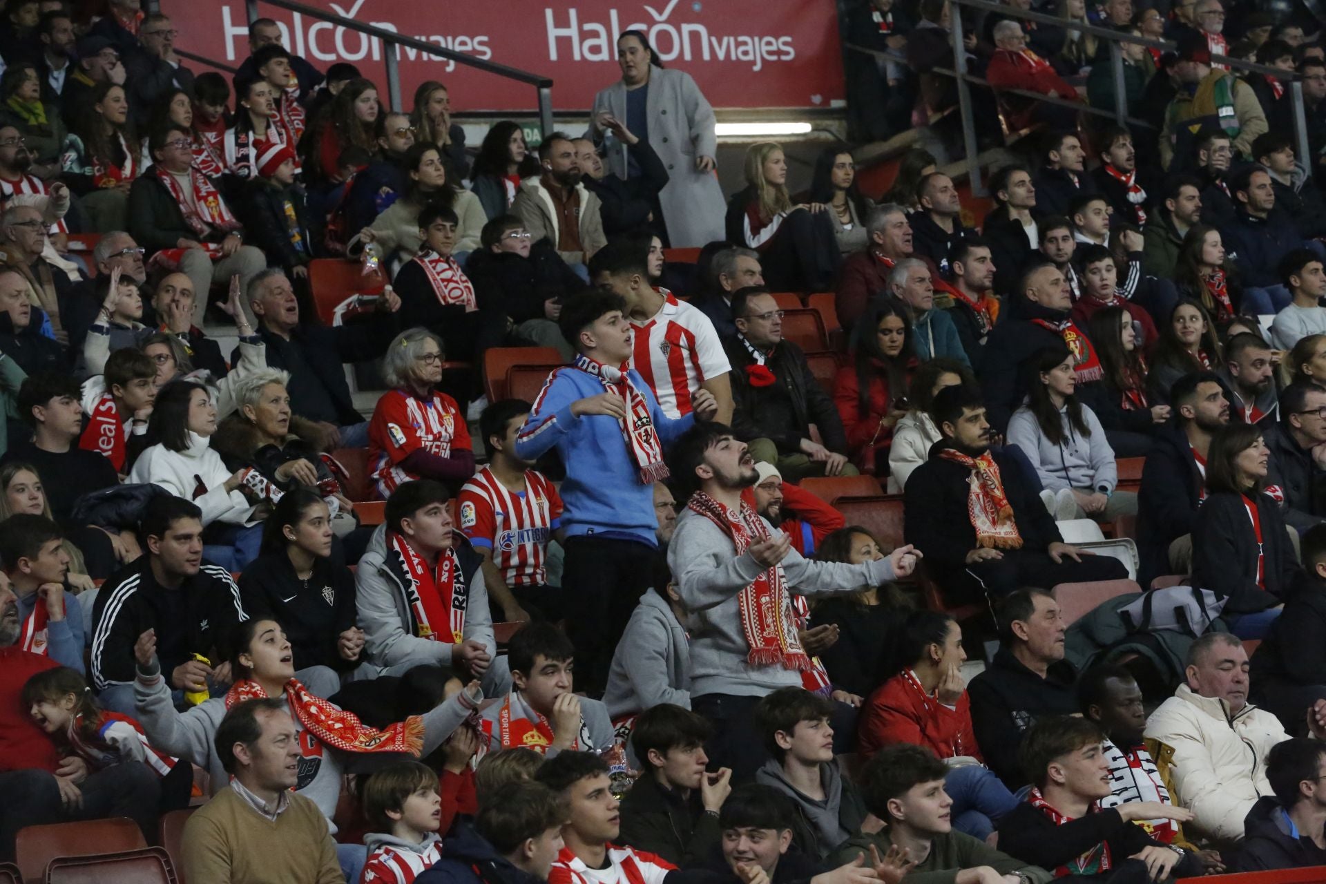 ¿Estuviste en el Sporting - Málaga? ¡Búscate!