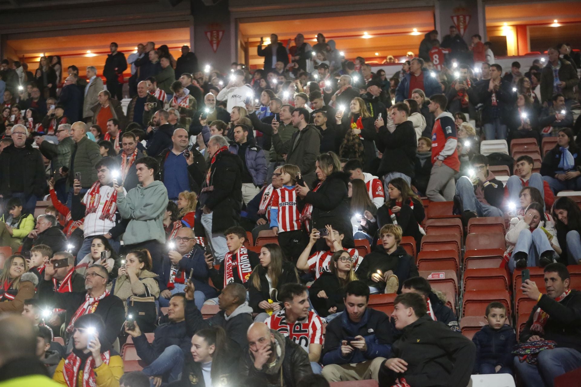 ¿Estuviste en el Sporting - Málaga? ¡Búscate!