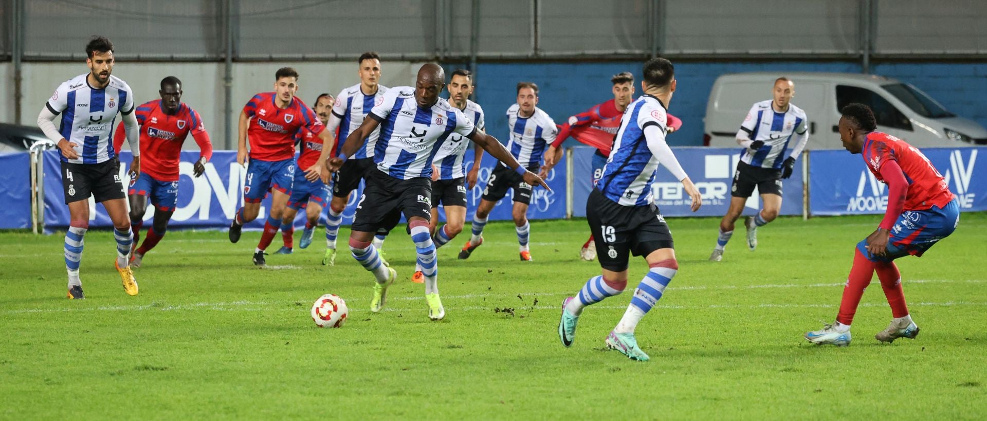 Las mejores imágenes del Real Avilés 0 - 2 Numancia