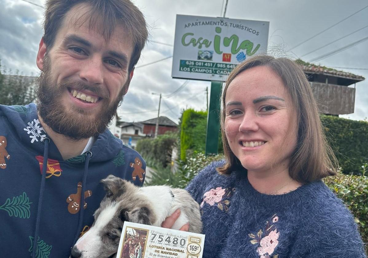 Una pareja de Cangas del Narcea, a un dígito del Gordo de la Lotería de Navidad: «Fue un tiro al palo»