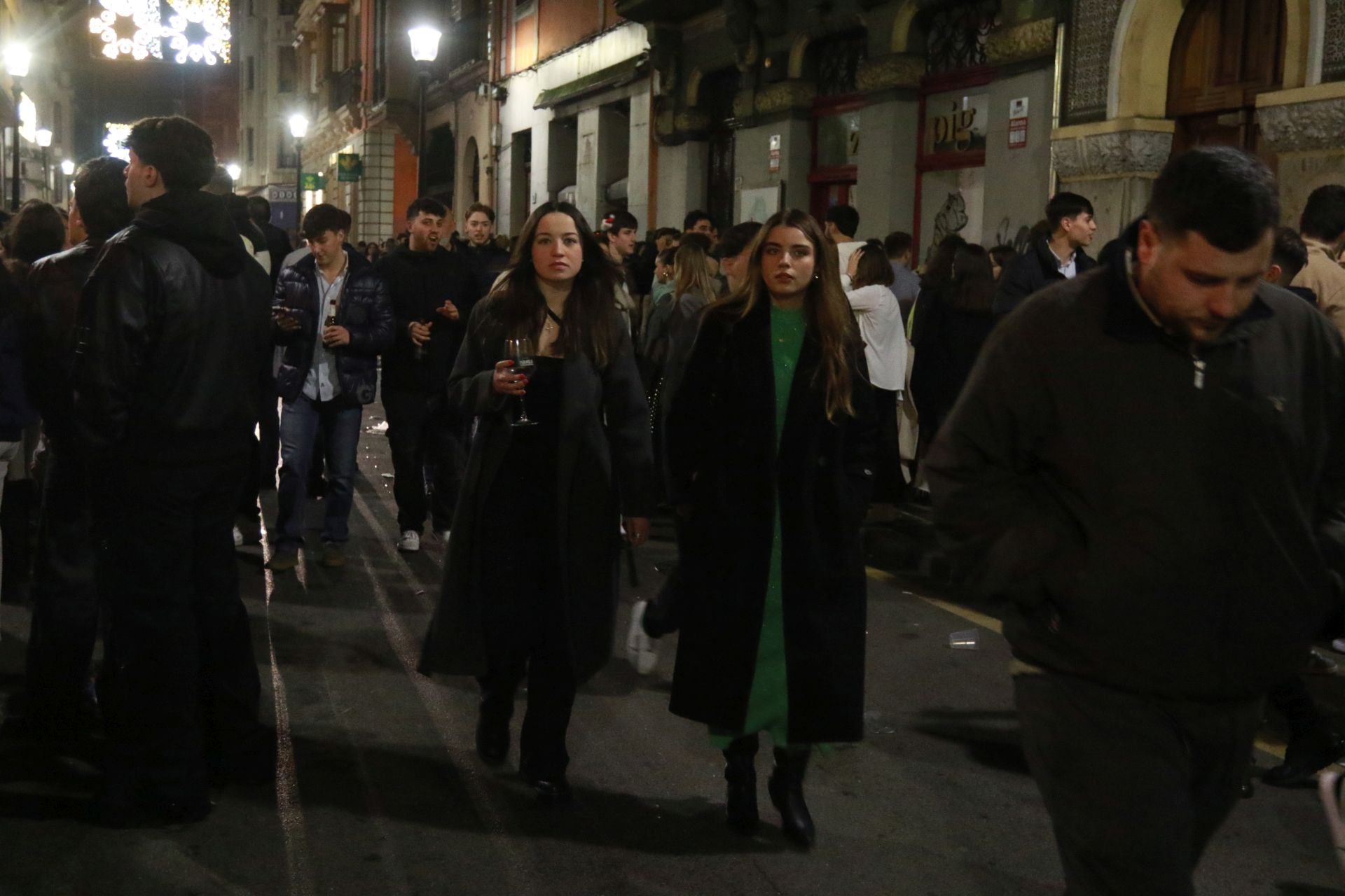 De vermuteo en Nochebuena: Asturias brinda en las terrazas