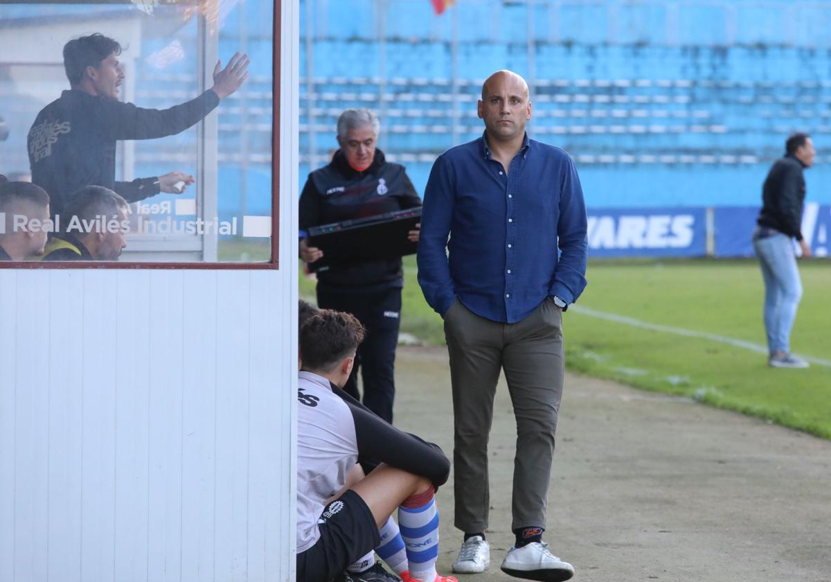 Javi Rozada, en un partido del Real Avilés en el Suárez Puerta.