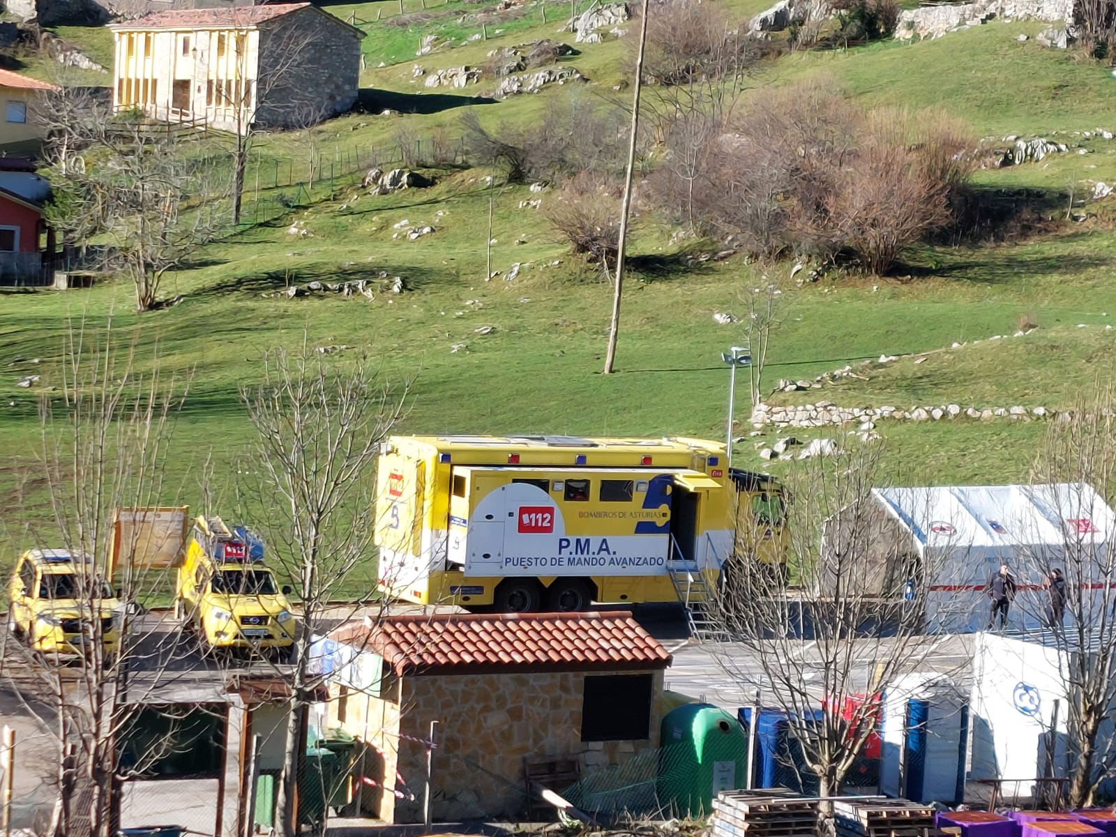 Amplio operativo desde Sotres para buscar a un montañero leonés desaparecido en Picos de Europa