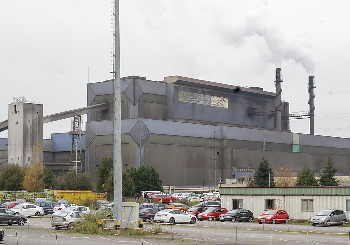 La acería LD III de ArcelorMittal es una de las instalaciones industriales más importantes de la comarca avilesina.