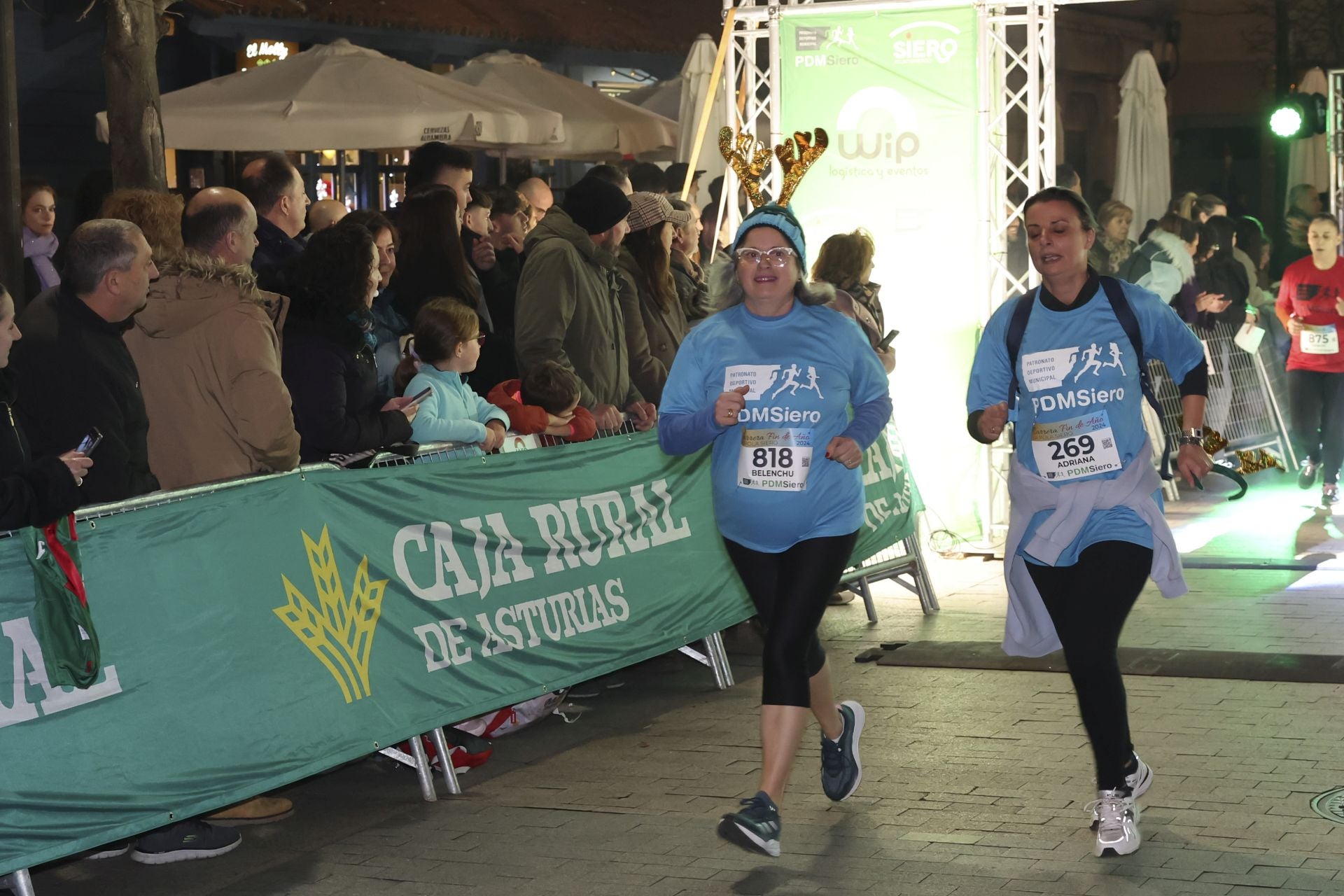 Siero se adelanta a la Nochevieja: todas las fotos de la Carrera de Fin de año