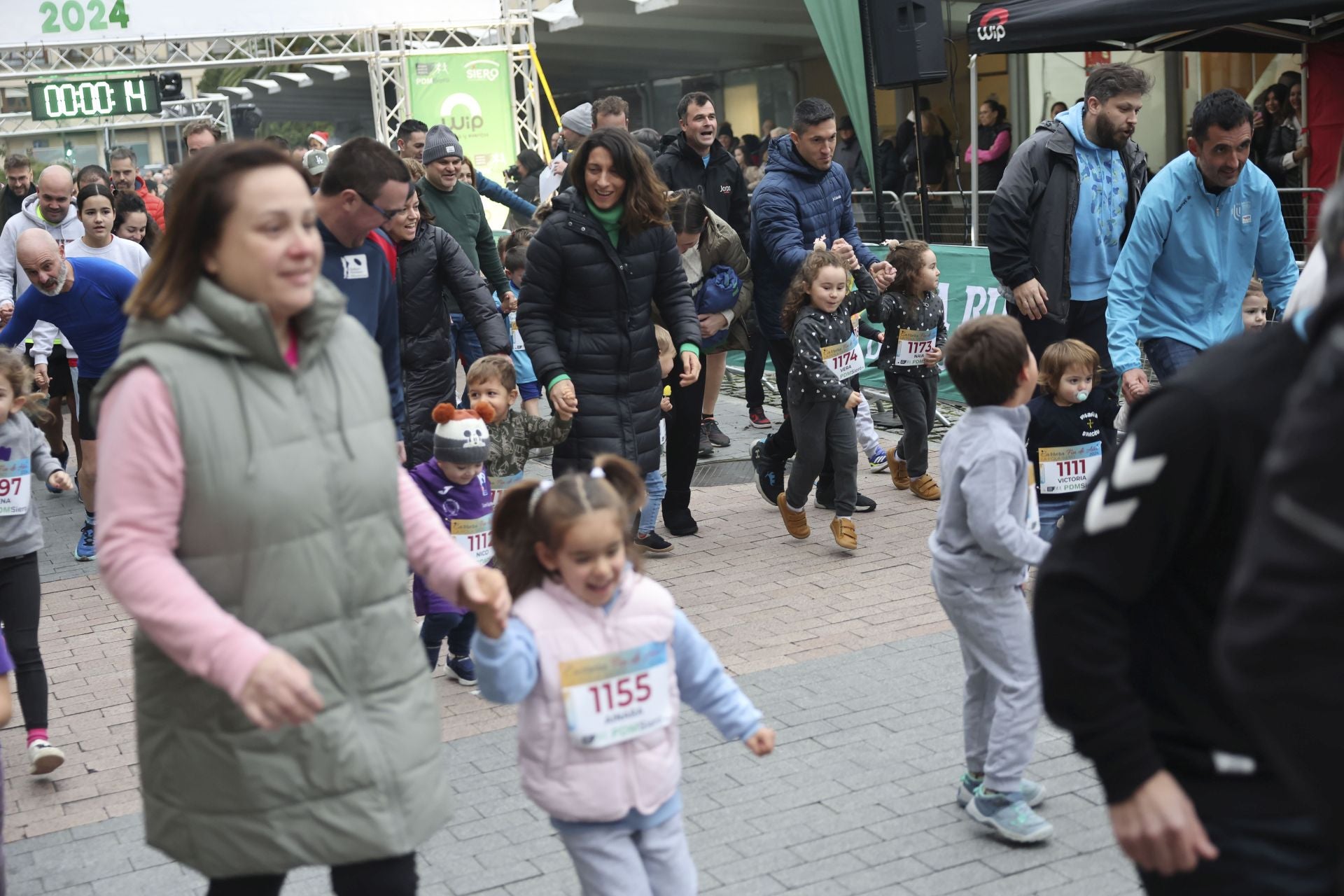 Siero se adelanta a la Nochevieja: todas las fotos de la Carrera de Fin de año