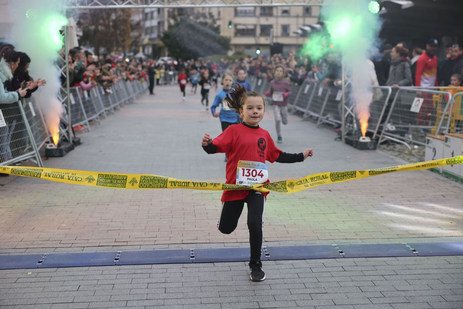 Siero se adelanta a la Nochevieja: todas las fotos de la Carrera de Fin de año