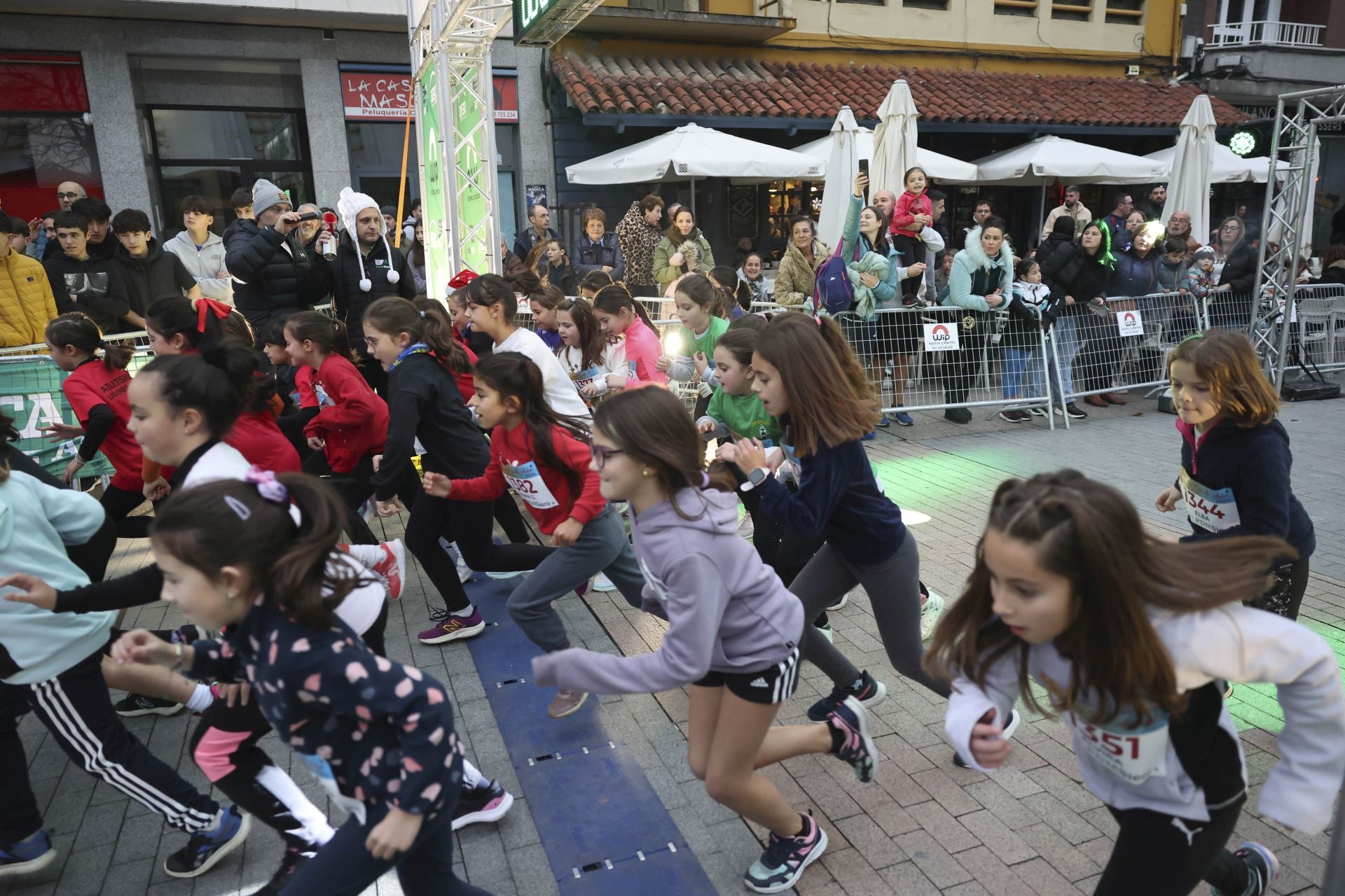 Siero se adelanta a la Nochevieja: todas las fotos de la Carrera de Fin de año