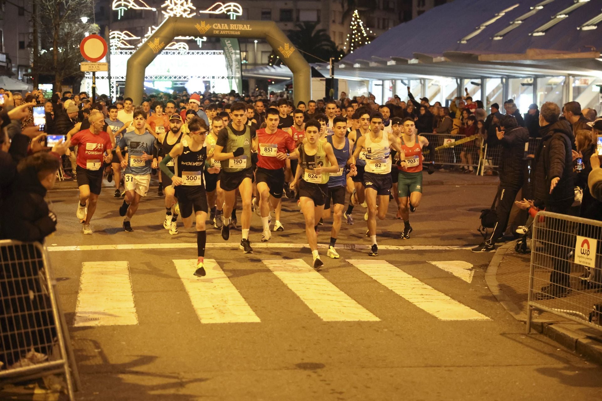 Siero se adelanta a la Nochevieja: todas las fotos de la Carrera de Fin de año