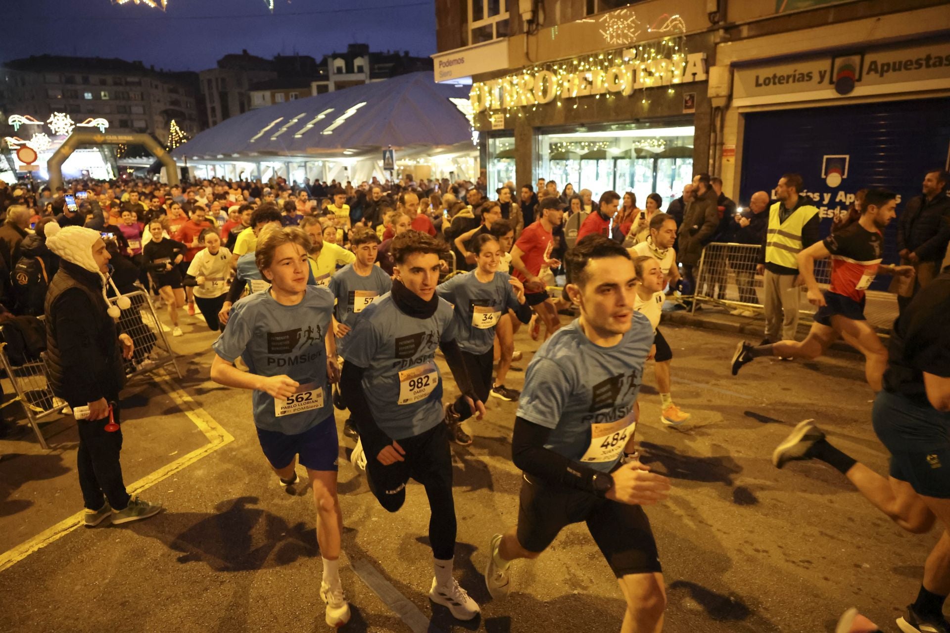 Siero se adelanta a la Nochevieja: todas las fotos de la Carrera de Fin de año