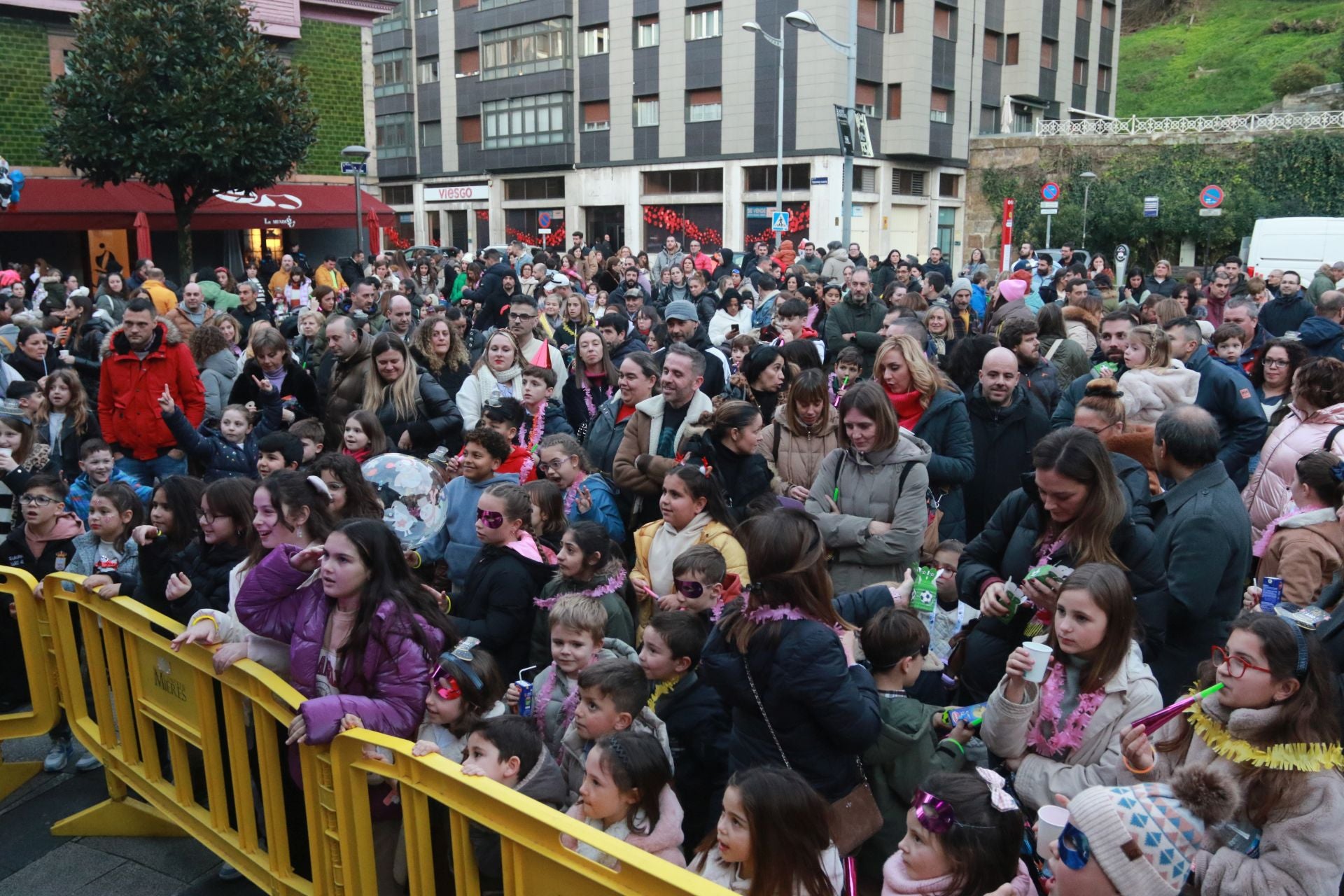 La Nochevieja se adelanta en Mieres