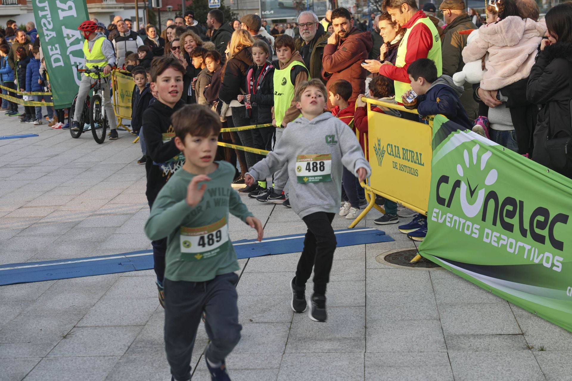 Las mejores fotos de la Carrera Fin de Año de Lugones