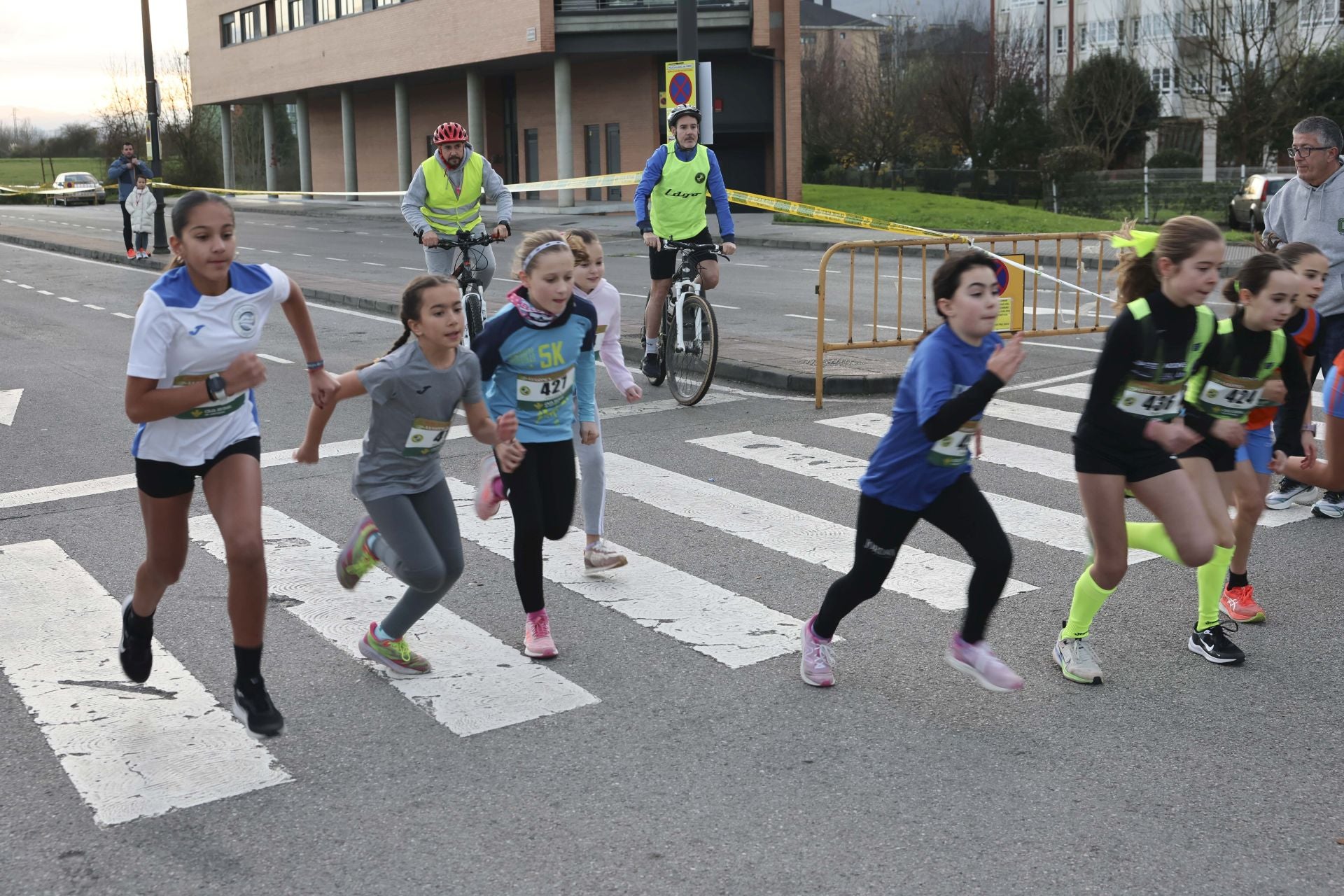 Las mejores fotos de la Carrera Fin de Año de Lugones