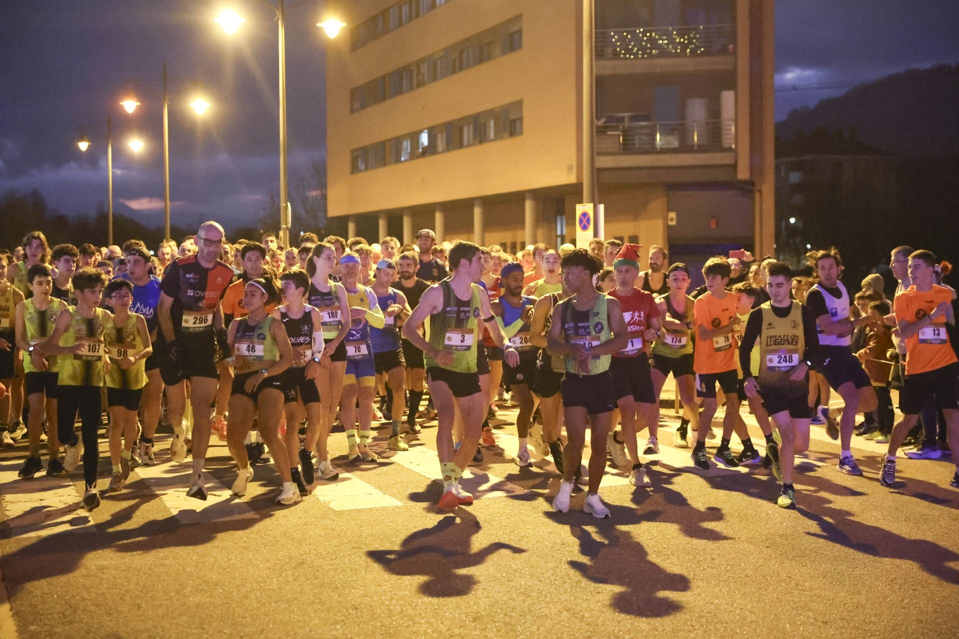 Las mejores fotos de la Carrera Fin de Año de Lugones