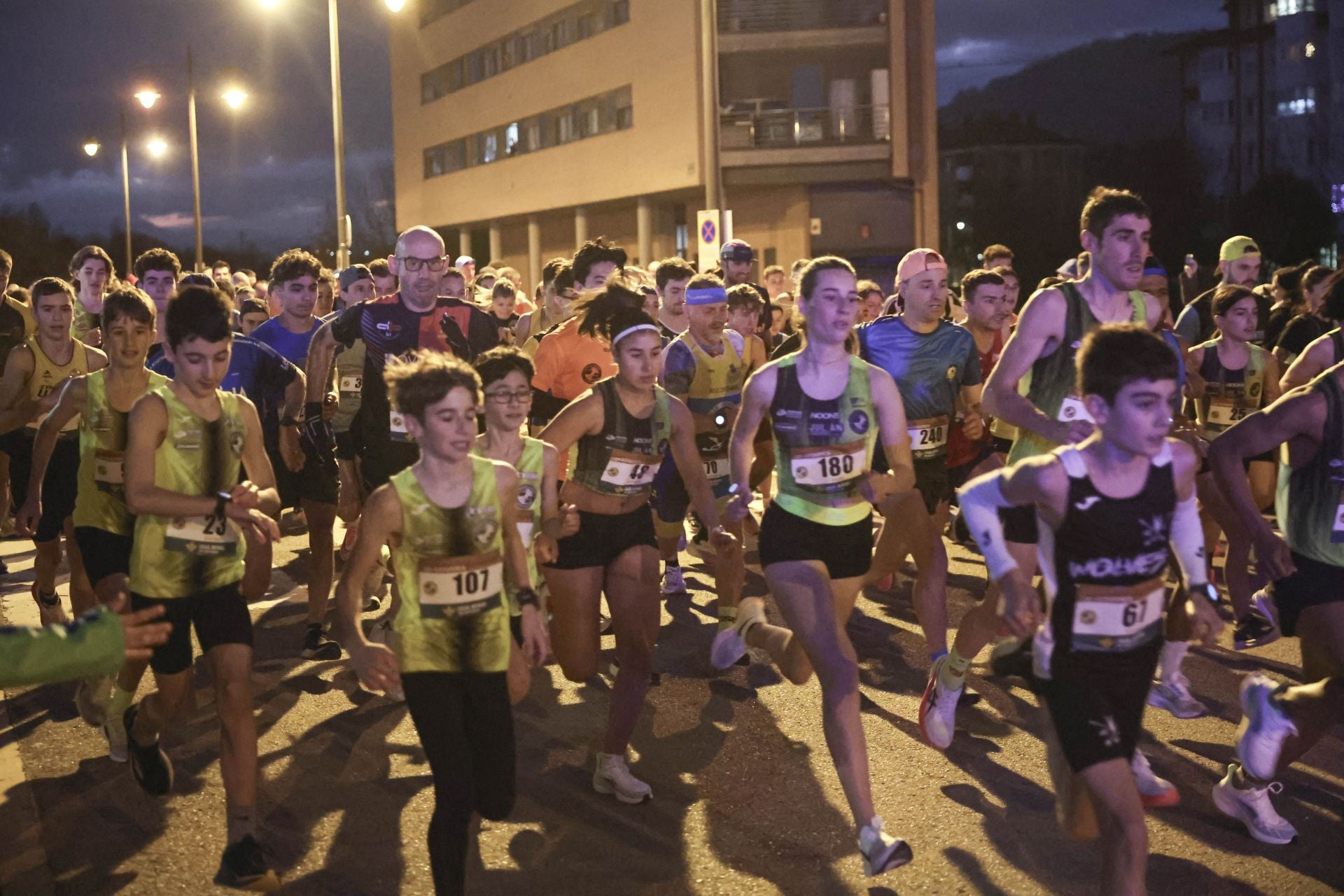 Las mejores fotos de la Carrera Fin de Año de Lugones