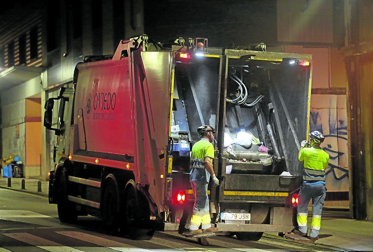 El recibo por la recogida de basura aumentará un 80% por la nueva normativa.