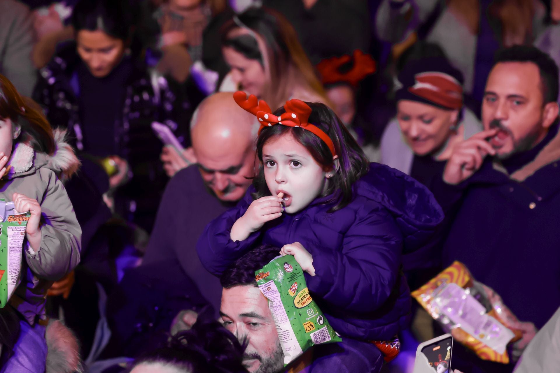 Los más pequeños reciben el año adelantado en las pequecampanadas de Gijón