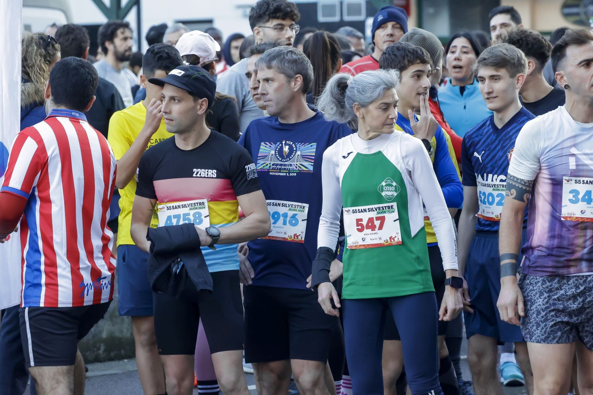 La San Silvestre vuela por las calles de Gijón